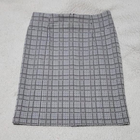 Michael Kors Plaid Pencil Skirt - Picture 1 of 4